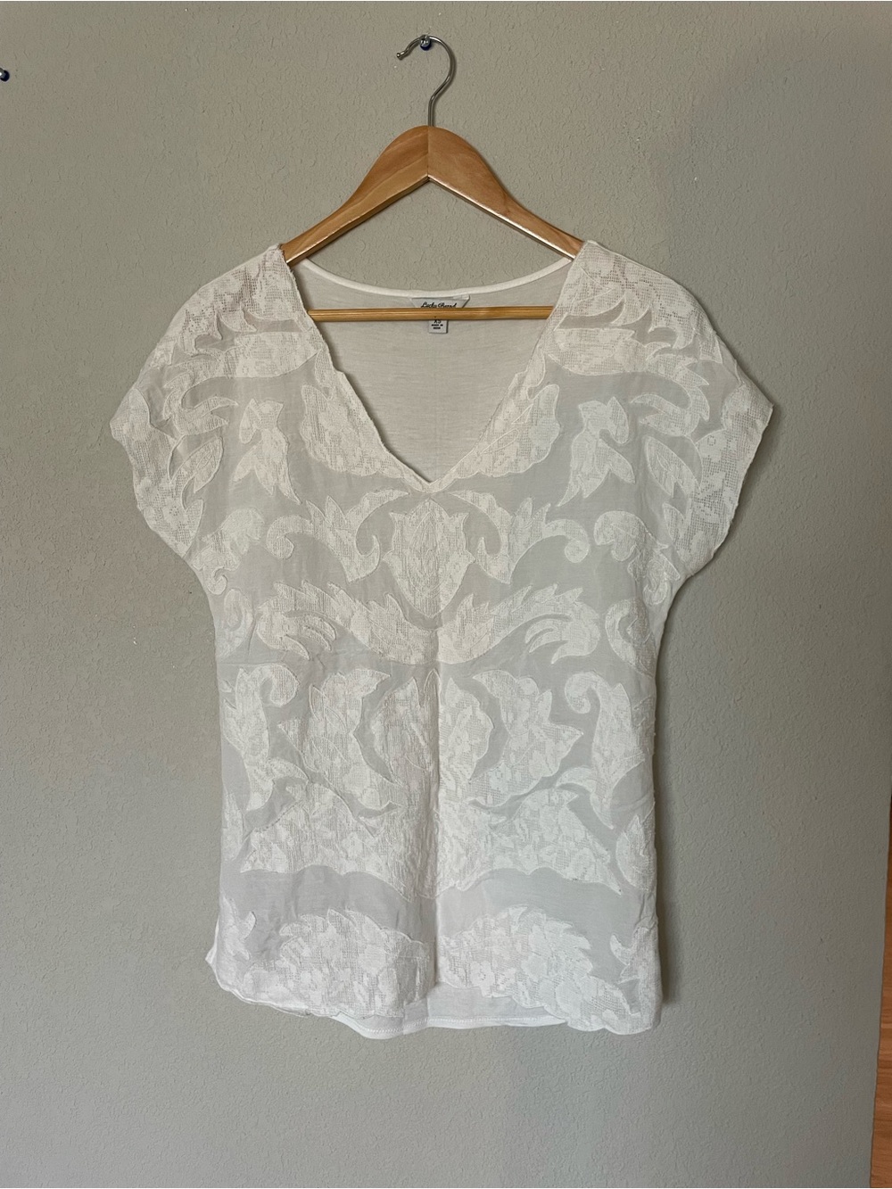 White Floral-Texture Appliqué Lace V-Neck Top Vintage Lucky Brand burnout y2k